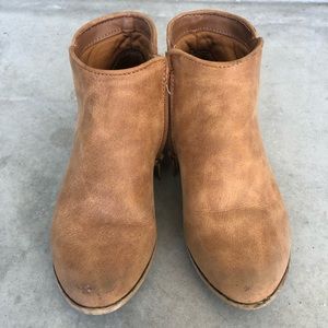 Cat and Jack boots with glitter heel. Girl 12